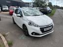 Peugeot 208 1.2 Puretech Allure Premium Hatchback